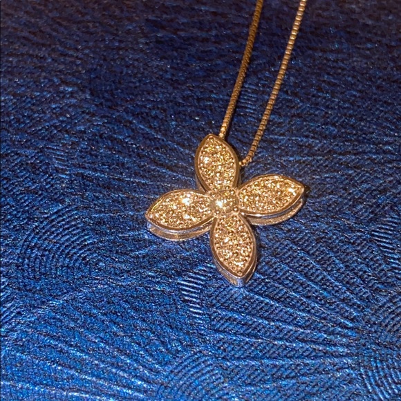 Elegant gold diamondButterfly Pendant Necklace